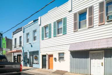 Main picture of 3316 Kensington Ave