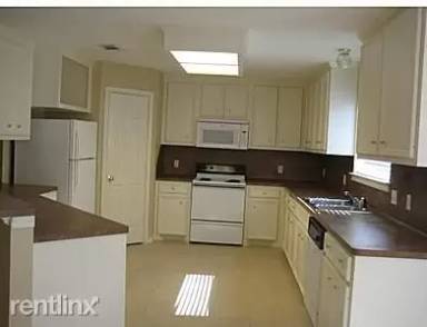 Main picture of 3315 Forestwood Dr
