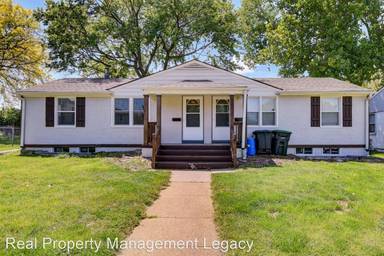 Main picture of 3116 S 41st St