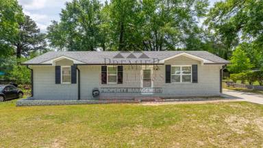 Main picture of 717 Prince Dr