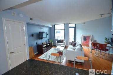 Main picture of Clarendon 1021
