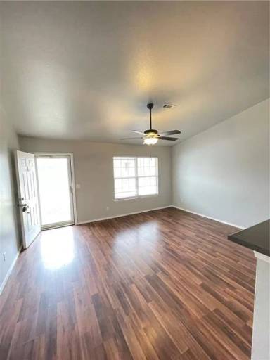 Main picture of 1132 S Nelson Dr