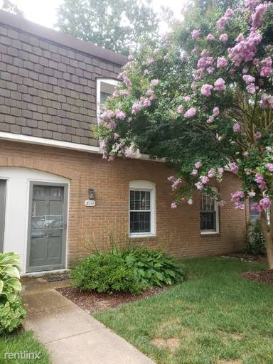 Main picture of 8111 Kingsway Ct