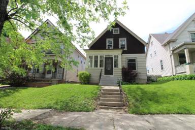 Main picture of 2933 N Newhall St