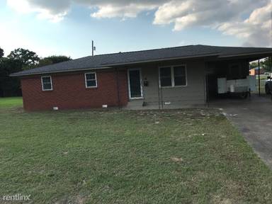 Main picture of 701 Oak St
