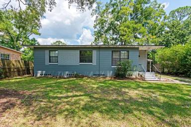 Main picture of 2739 King Cole Dr