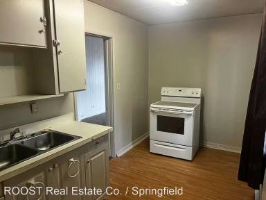 Main picture of 916 W Columbia St