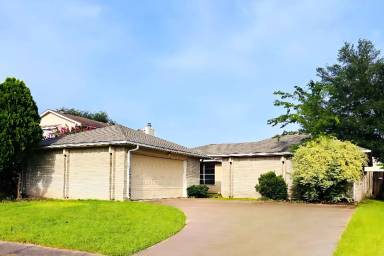 Main picture of 3734 Xenophon Dr