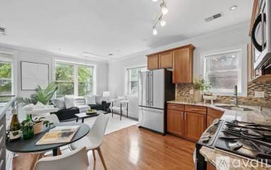 Main picture of 2300 17th St NW