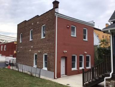 Main picture of 688 State St