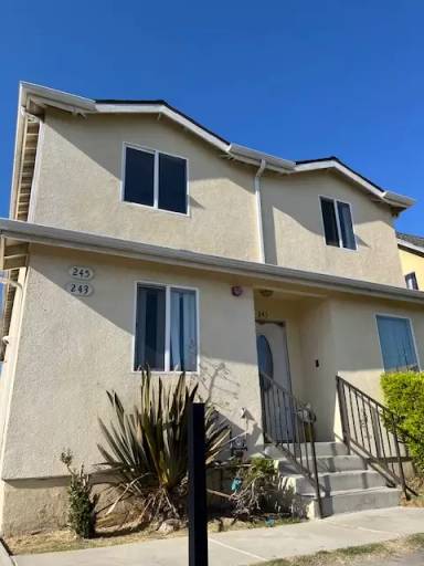 Main picture of 243 E 87th Pl