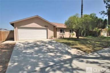 Main picture of 6840 Crest Ave