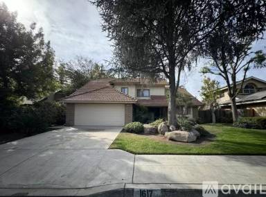 Main picture of 1617 E Shea Dr