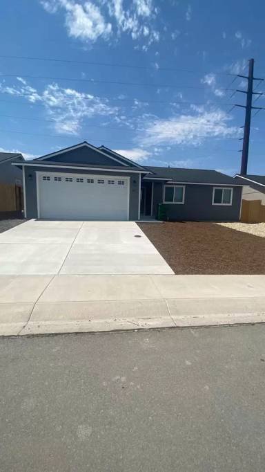 Main picture of 436 Fort Sutter Blvd