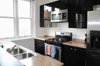 Main picture of 2331-2334 E Carson St Apartments