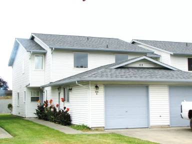 Main picture of 915-919 28th St NE