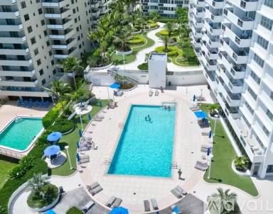 Main picture of 100 Lincoln Rd