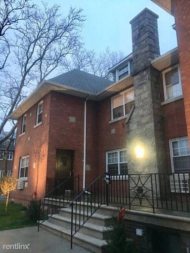 Main picture of 2036 Lurting Ave
