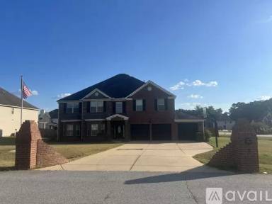 Main picture of 2 Juno St