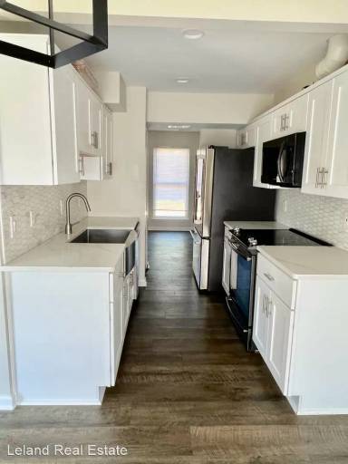 Main picture of 3718 Singing Wood Trl