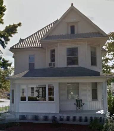 Main picture of 403 W 4th St