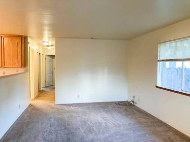 Main picture of 2025 Thiel Ave