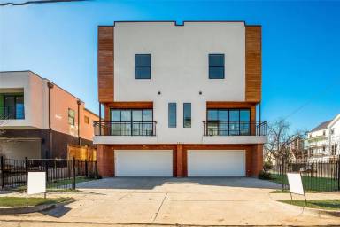 Main picture of 1931 N Prairie Ave