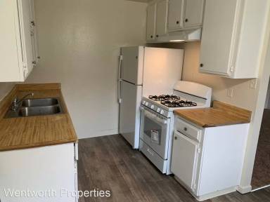 Main picture of 819 W Kettleman Ln