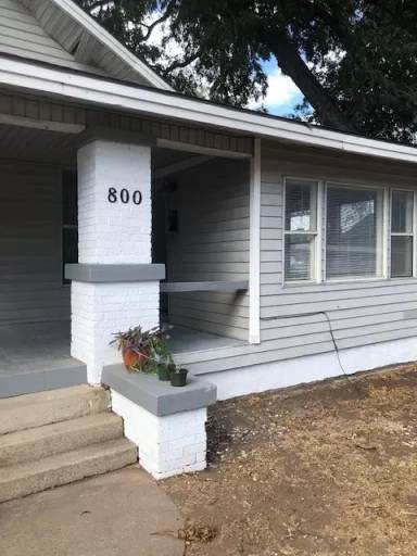 Main picture of 800 W Congress St