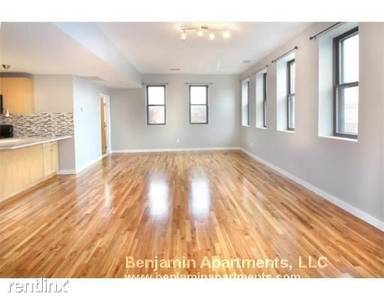 Main picture of 101 Pearl St