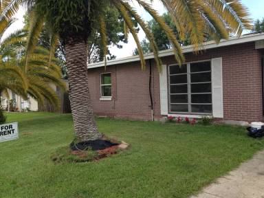 Main picture of 900 Shorecrest Ave