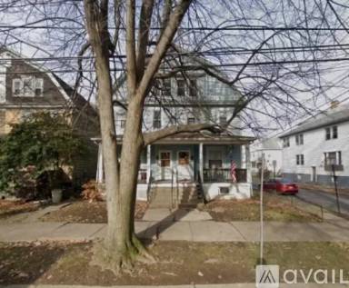 Main picture of 392 Chestnut Ave