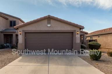 Main picture of 1281 E Ash Rd