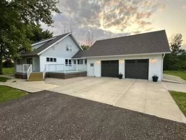 Main picture of 3306 11th St NE