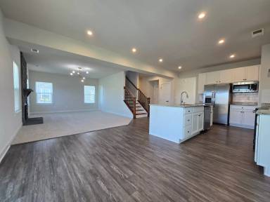 Main picture of 230 Green Lake Rd