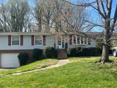 Main picture of 195 Hampton Rd