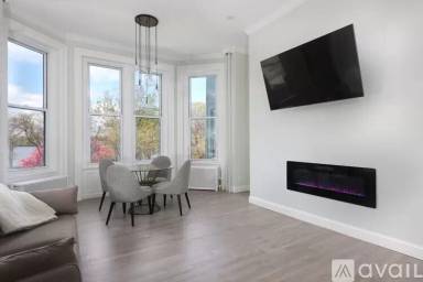 Main picture of 458 Beacon St