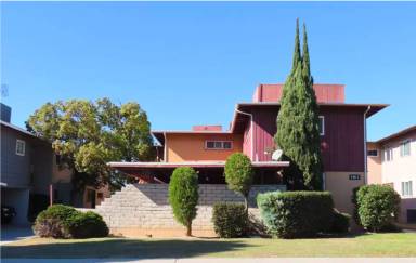 Main picture of 9817 Crenshaw Blvd