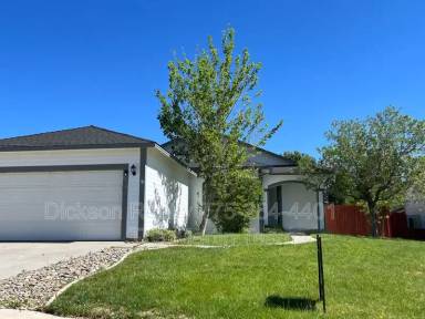 Main picture of 878 Vista Park Dr