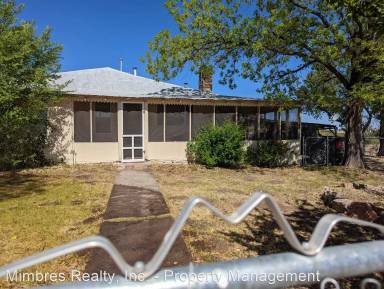Main picture of 7598 Highway 180 W