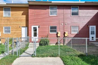 Main picture of 923 Hialeah Ct