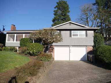Main picture of 1525 Ivy Ct