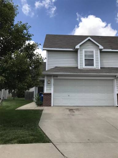 Main picture of 2510 Crestline Cir