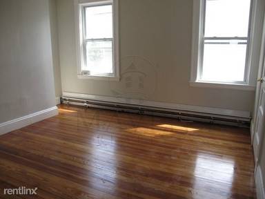 Main picture of 211 Elm St