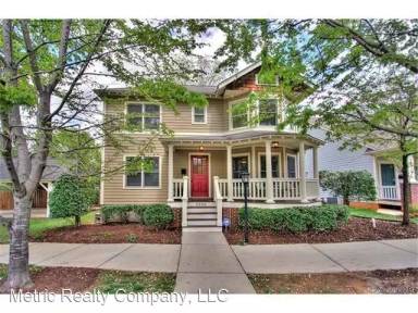 Main picture of 2900 Whiting Ave