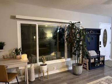 Main picture of 236 E Leland Way