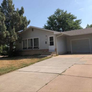 Main picture of 1056 Montview Rd