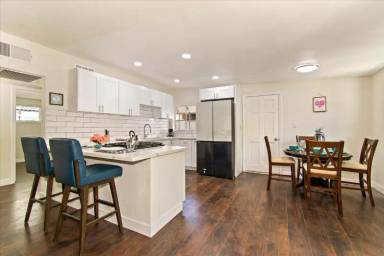 Main picture of 68600 E St
