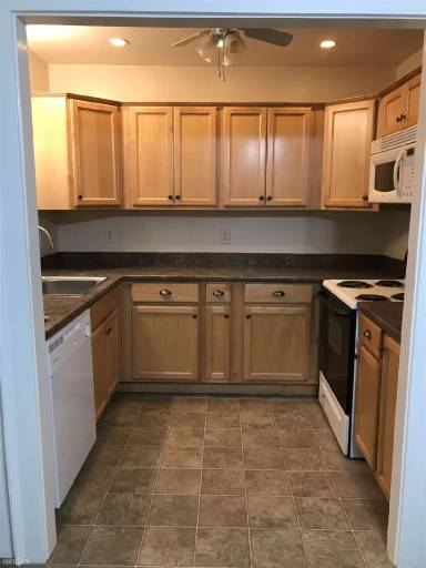 Main picture of 38 Richards St