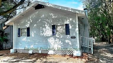 Main picture of 206 E Cluster Ave
